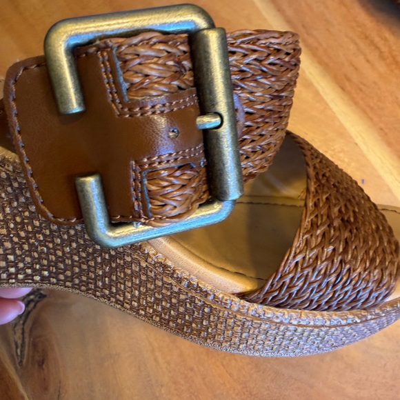 b.o.c. Born Concept Woven Platform Wedges – Size 9 (EUC) - Picture 13 of 16